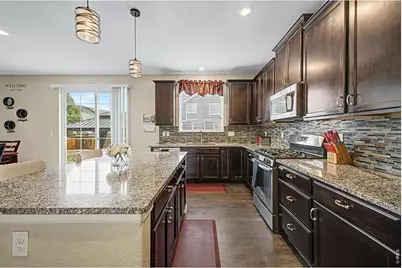6049 Lynx Creek Cir, Erie, CO 80516 - Photo 8