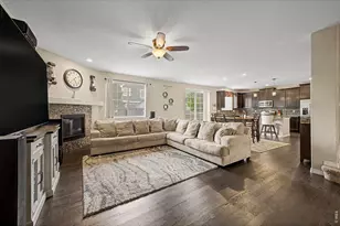 6049 Lynx Creek Cir, Erie, CO 80516 - Photo 4