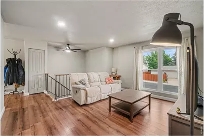 911 Harrison Dr, Lafayette, CO 80026 - Photo 8