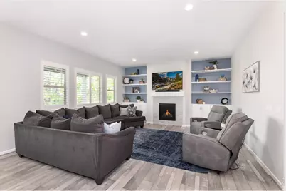 6807 S Riverwood Way, Aurora, CO 80016 - Photo 12