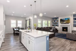 6807 S Riverwood Way, Aurora, CO 80016 - Photo 4