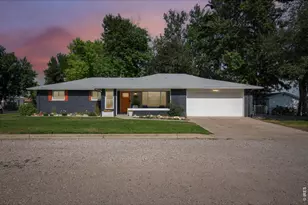 224 W 50th St, Loveland, CO 80538 - Photo 34