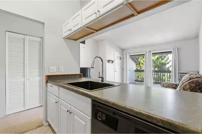 532 Oakwood Dr #E207, Castle Rock, CO 80104 - Photo 10