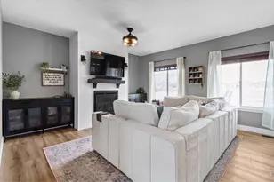 623 Vermilion Peak Dr, Windsor, CO 80550 - Photo 6