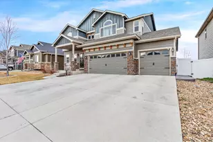 623 Vermilion Peak Dr, Windsor, CO 80550 - Photo 2