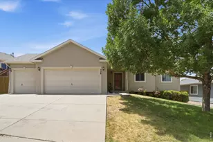 328 Brittle Bush Dr, Loveland, CO 80537 - Photo 2