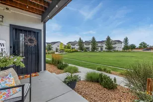 2086 Autumn Moon Dr, Windsor, CO 80550 - Photo 4