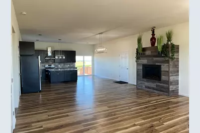 2305 Apple St, Longmont, CO 80504 - Photo 4