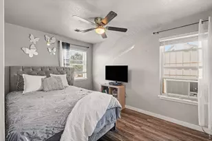 225 E 8th Ave, Longmont, CO 80504 - Photo 8