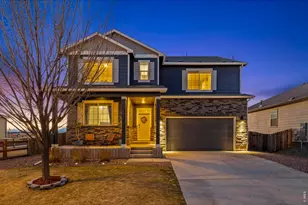 860 Camberly Dr, Windsor, CO 80550 - Photo 2