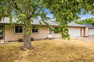 1829 6th St SW, Loveland, CO 80537 - Photo 2