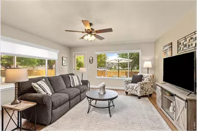 2407 Waverly Dr, Loveland, CO 80538 - Photo 4