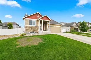 7447 Little Fox Ln, Wellington, CO 80549 - Photo 2