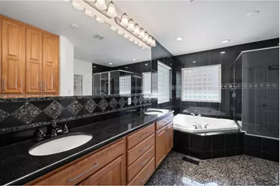 977 Thorncreek Ct, Thornton, CO 80241 - Photo 12