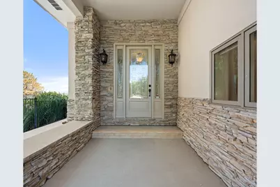 977 Thorncreek Ct, Thornton, CO 80241 - Photo 2