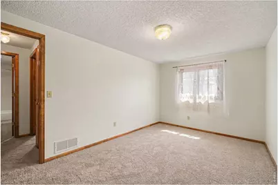 627 E 42nd St, Loveland, CO 80538 - Photo 34