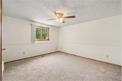 627 E 42nd St, Loveland, CO 80538 - Photo 32