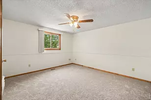 627 E 42nd St, Loveland, CO 80538 - Photo 32