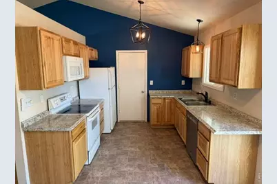 2880 Katie Dr, Loveland, CO 80537 - Photo 6