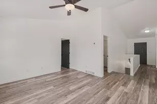 943 Eagle Dr, Loveland, CO 80537 - Photo 4