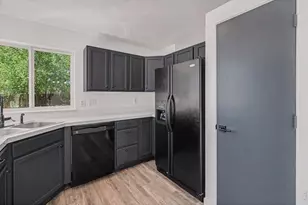 943 Eagle Dr, Loveland, CO 80537 - Photo 8