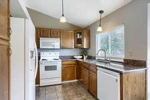 12093 Eudora Ct, Thornton, CO 80241 - Photo 4