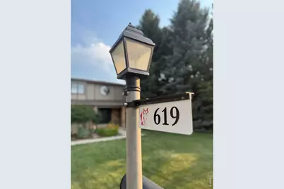 619 Crawford Cir, Longmont, CO 80504 - Photo 2