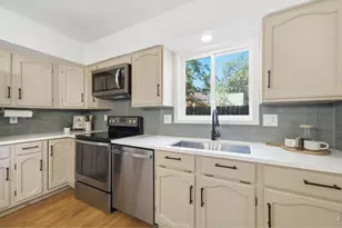 545 E 11th St, Loveland, CO 80537 - Photo 10