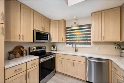 300 Crestridge Ln, Longmont, CO 80501 - Photo 16