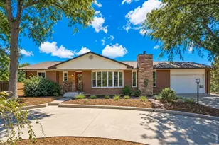 300 Crestridge Ln, Longmont, CO 80501 - Photo 4