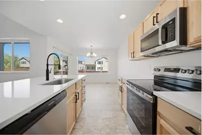 1812 Twilight Glow Dr, Windsor, CO 80550 - Photo 6
