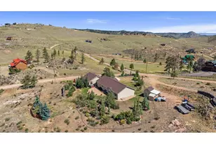 572 Horse Mountain Dr, Livermore, CO 80536 - Photo 2