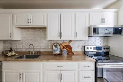 8050 Niwot Rd, Longmont, CO 80503 - Photo 16