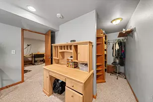 3954 Cottonwood Dr, Loveland, CO 80538 - Photo 22