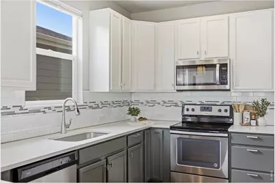 10215 W 11th St, Greeley, CO 80634 - Photo 16