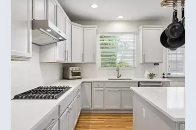 8775 E 28th Ave, Denver, CO 80238 - Photo 14