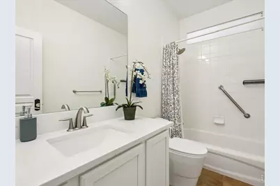 8775 E 28th Ave, Denver, CO 80238 - Photo 16