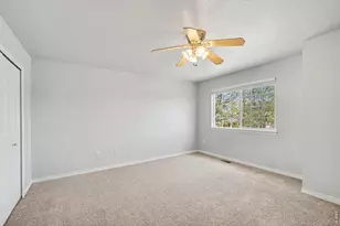 1015 Andrews Peak Dr, Fort Collins, CO 80521 - Photo 10