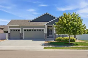 867 Sunlight Peak Dr, Severance, CO 80550 - Photo 2