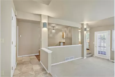 968 Richmond Dr #2, Fort Collins, CO 80526 - Photo 4