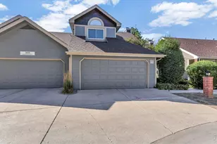 968 Richmond Dr, Fort Collins, CO 80526 - Photo 2