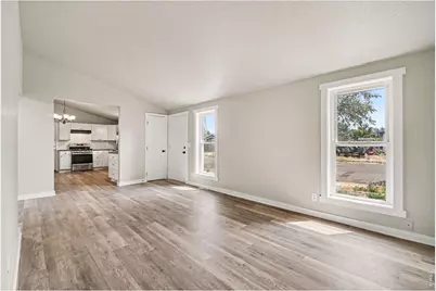 101 Spruce Ave, Lochbuie, CO 80603 - Photo 2