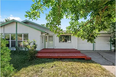 2228 Firstview Dr, Loveland, CO 80538 - Photo 2