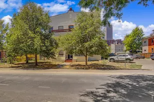1629 N Clarkson St, Denver, CO 80218 - Photo 2