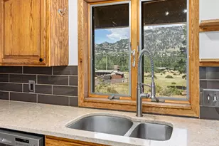 2431 Carriage Dr, Estes Park, CO 80517 - Photo 20