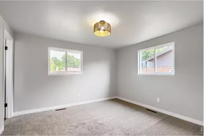 4869 N Roosevelt Ave, Loveland, CO 80538 - Photo 14