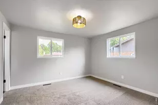 4869 N Roosevelt Ave, Loveland, CO 80538 - Photo 14