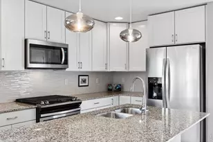 9340 E 58th Ave, Denver, CO 80238 - Photo 8