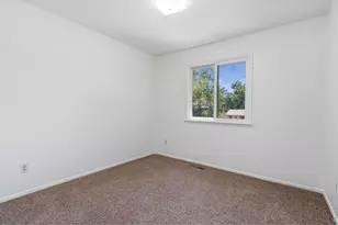672 Mansfield Dr, Fort Collins, CO 80525 - Photo 18