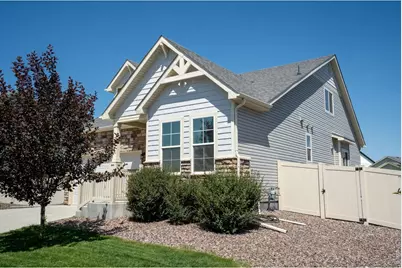4301 Riverwalk Cir, Johnstown, CO 80534 - Photo 4